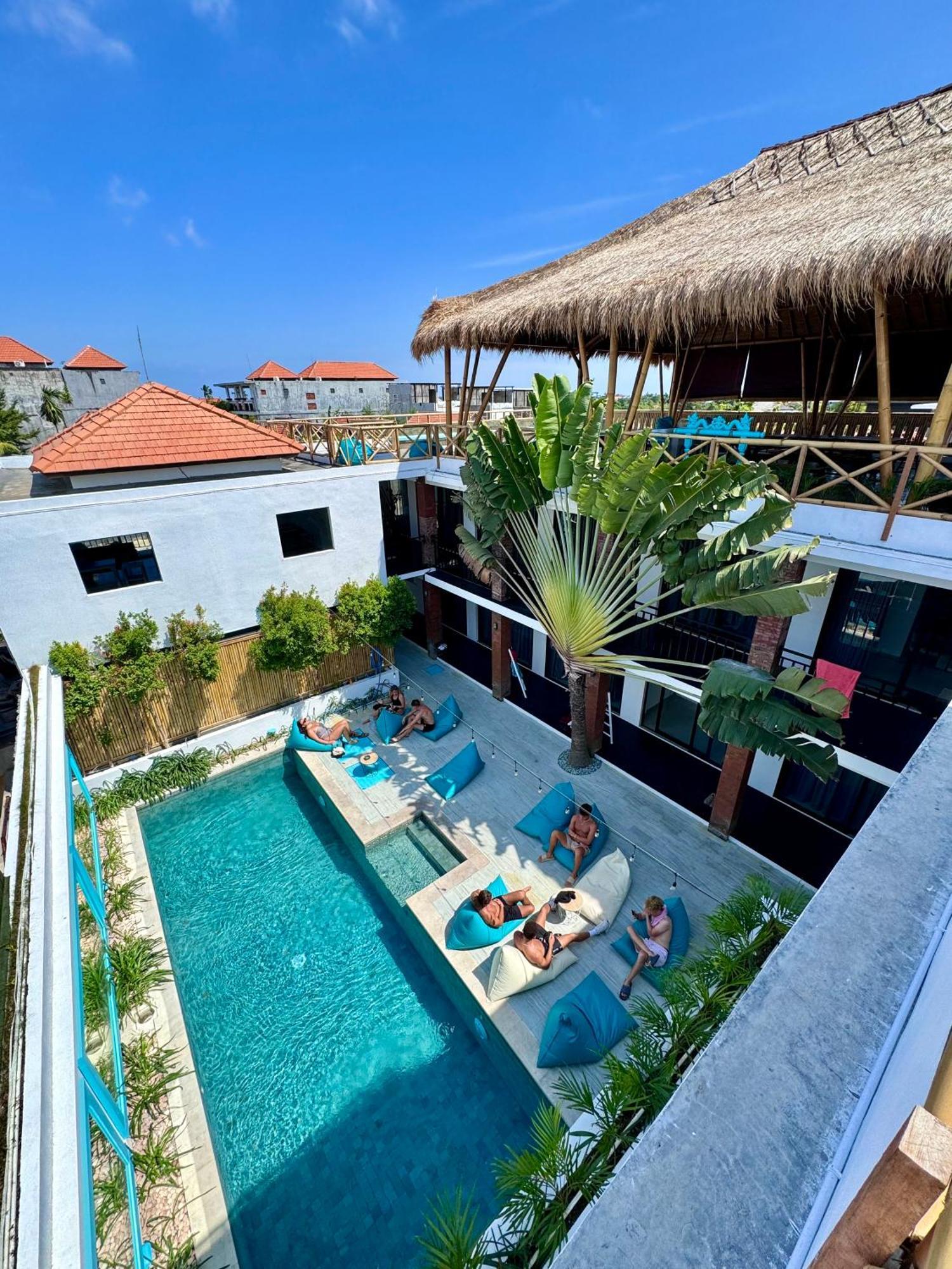Canggu Central Hostel Exterior foto